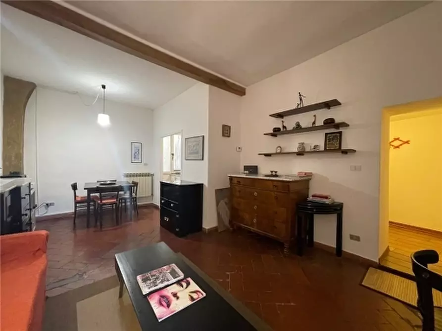 Immagine 2 di Appartamento in vendita  a Firenze
