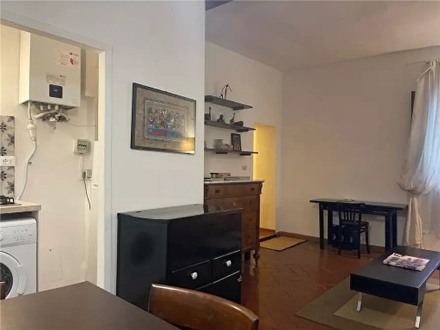 Immagine 5 di Appartamento in vendita  a Firenze