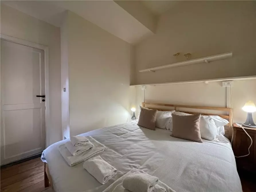 Immagine 9 di Appartamento in vendita  a Firenze