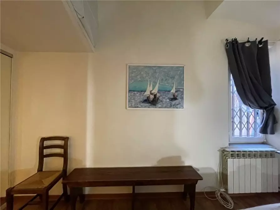 Immagine 14 di Appartamento in vendita  a Firenze