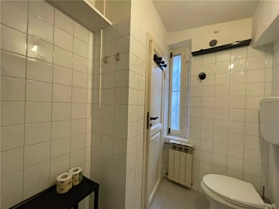 Immagine 15 di Appartamento in vendita  a Firenze