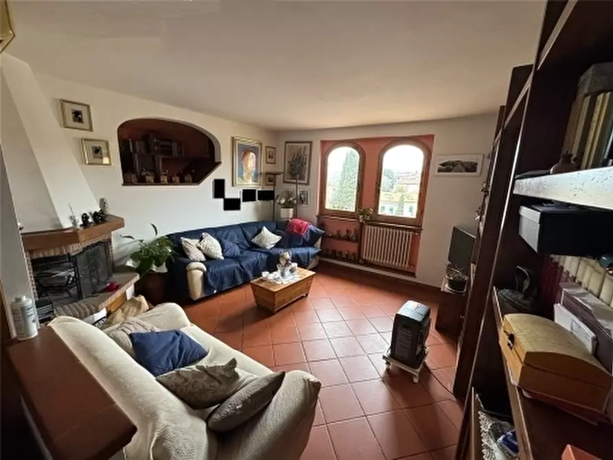 Immagine 1 di Appartamento in vendita  a Signa