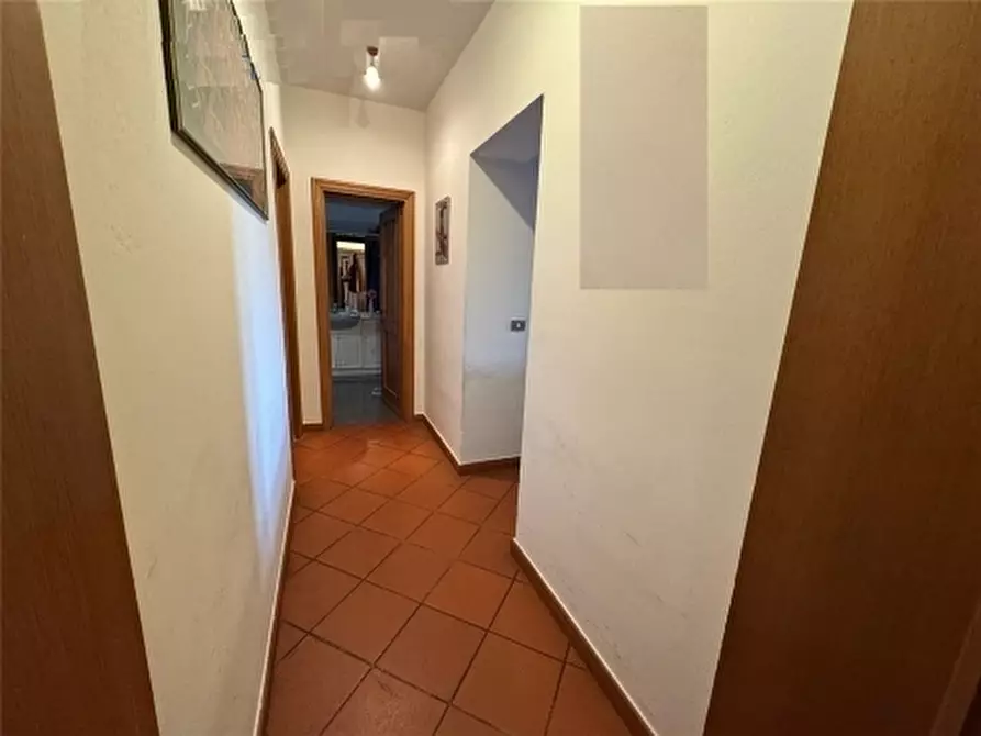 Immagine 9 di Appartamento in vendita  a Signa