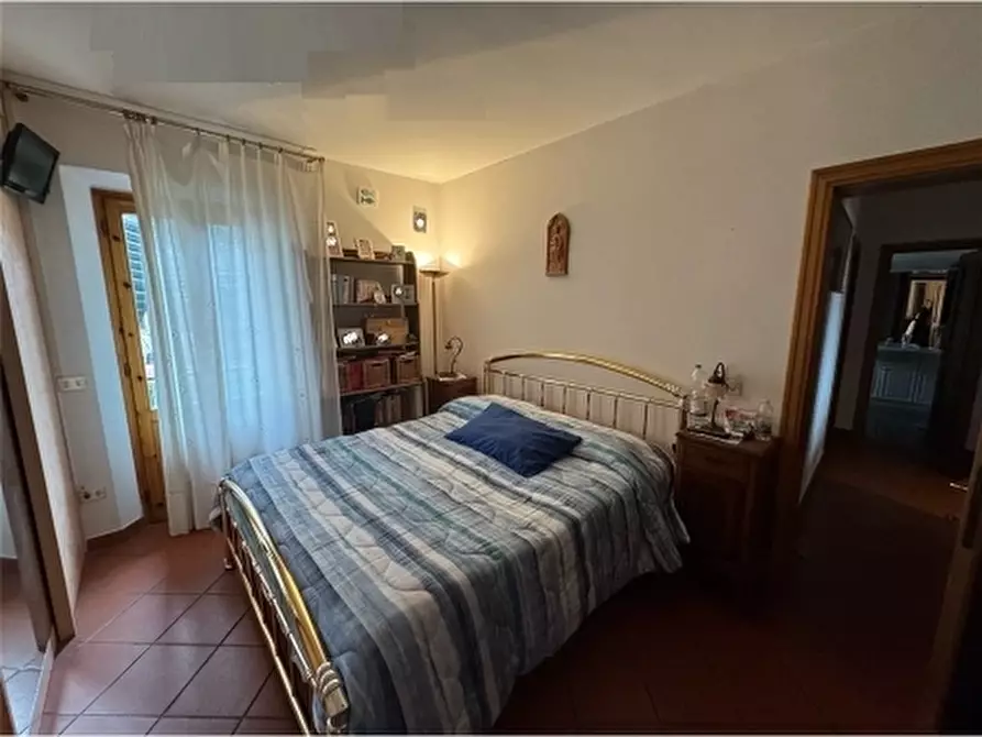 Immagine 12 di Appartamento in vendita  a Signa