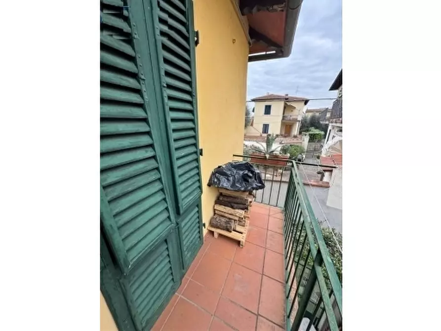 Immagine 17 di Appartamento in vendita  a Signa