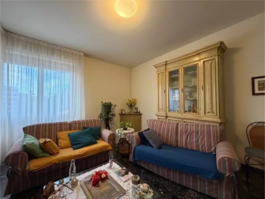 Immagine 2 di Appartamento in vendita  a Firenze