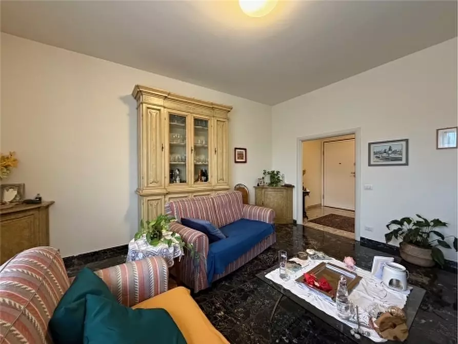 Immagine 3 di Appartamento in vendita  a Firenze