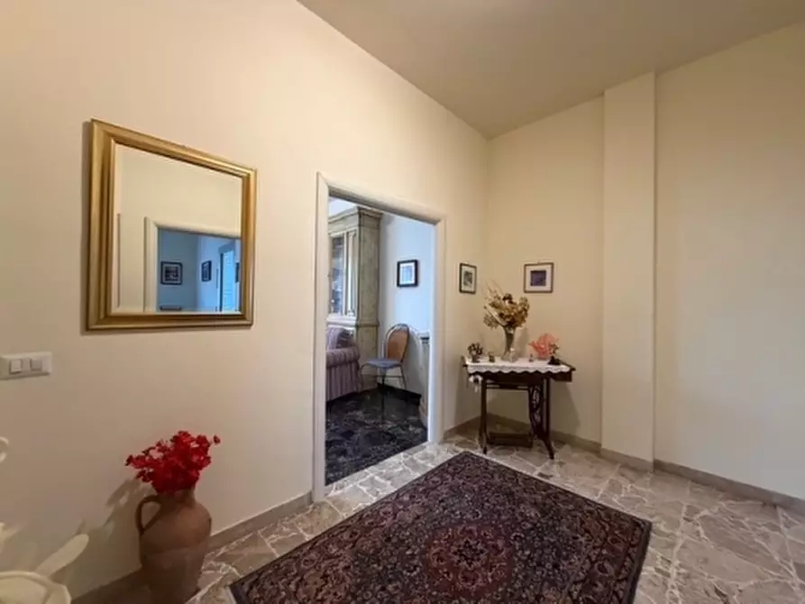 Immagine 7 di Appartamento in vendita  a Firenze