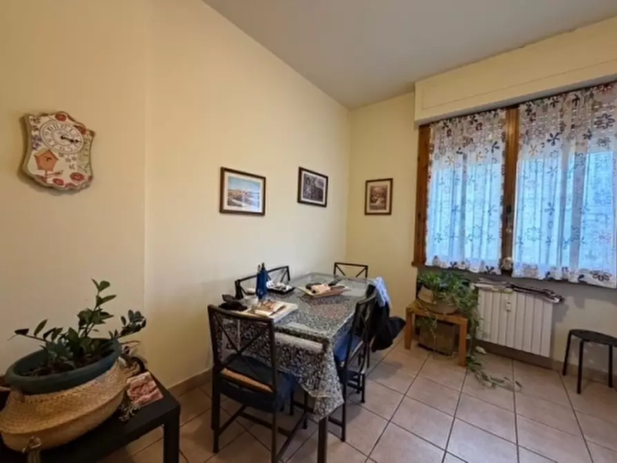 Immagine 11 di Appartamento in vendita  a Firenze