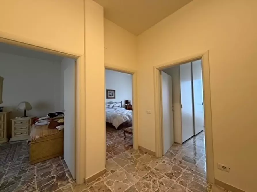 Immagine 17 di Appartamento in vendita  a Firenze