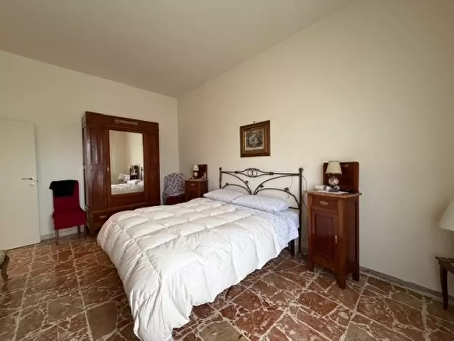 Immagine 23 di Appartamento in vendita  a Firenze