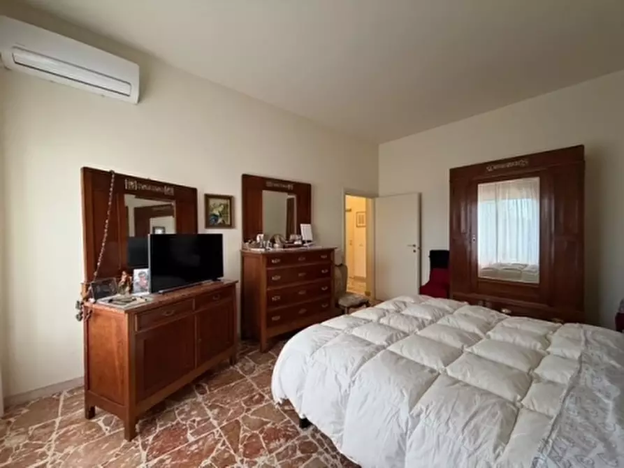 Immagine 24 di Appartamento in vendita  a Firenze