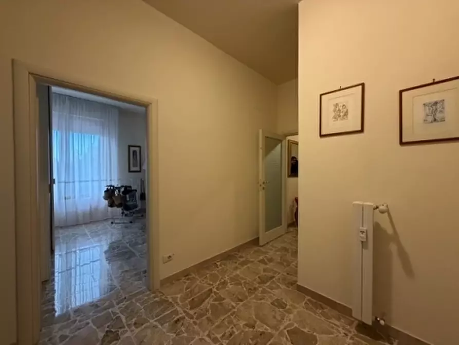 Immagine 30 di Appartamento in vendita  a Firenze