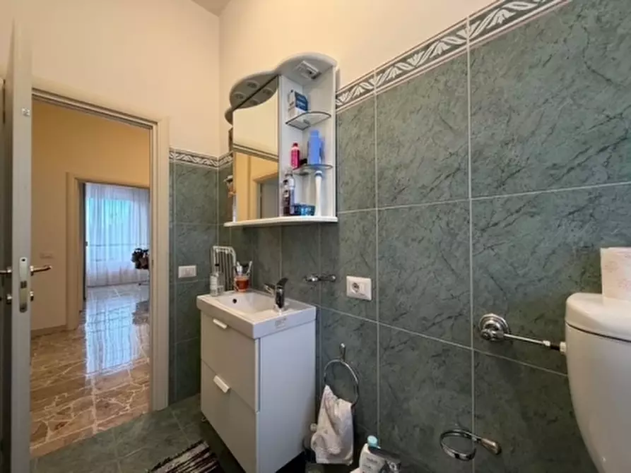 Immagine 32 di Appartamento in vendita  a Firenze