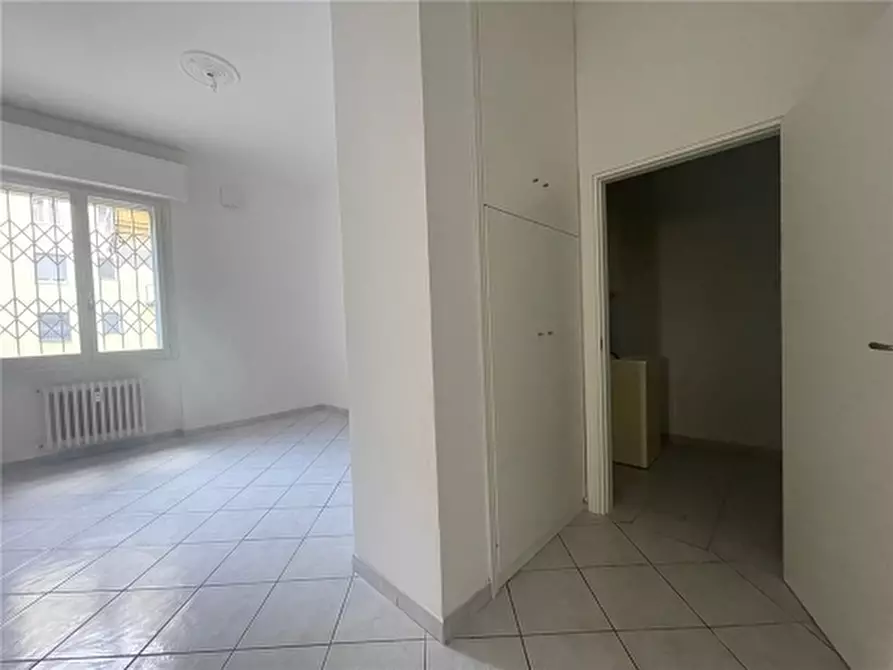 Immagine 17 di Appartamento in vendita  a Scandicci