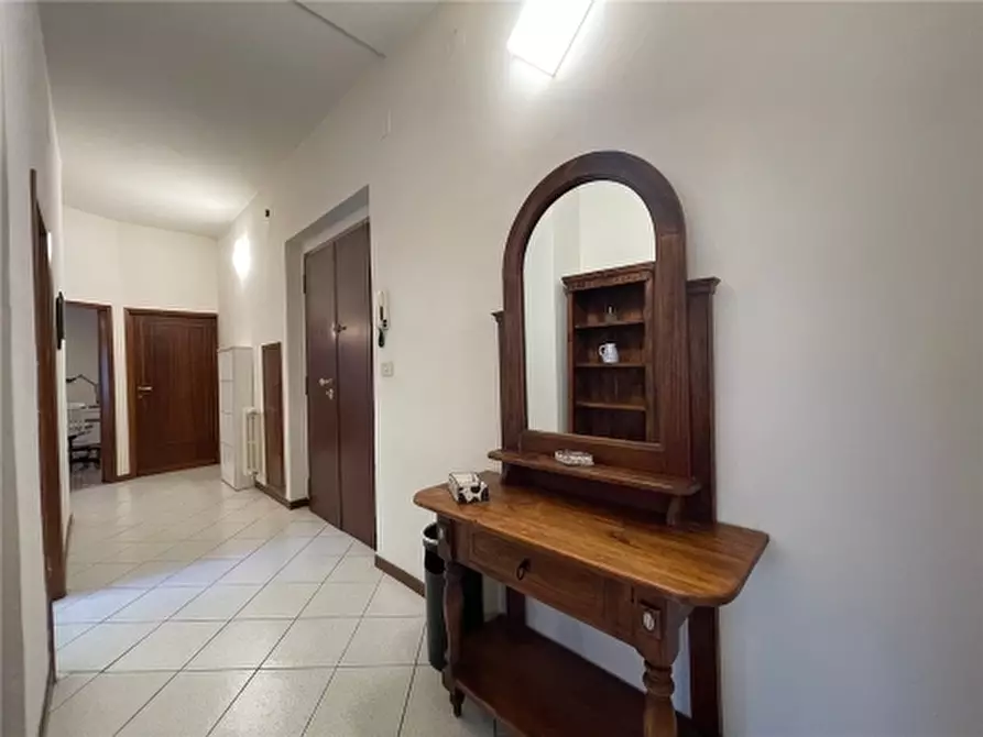 Immagine 2 di Appartamento in vendita  a Firenze