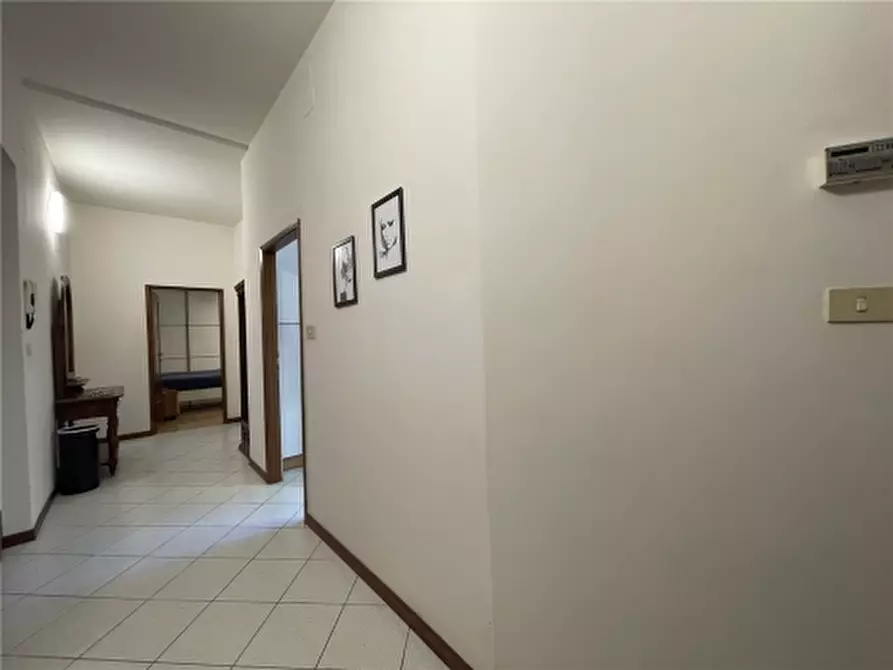 Immagine 4 di Appartamento in vendita  a Firenze