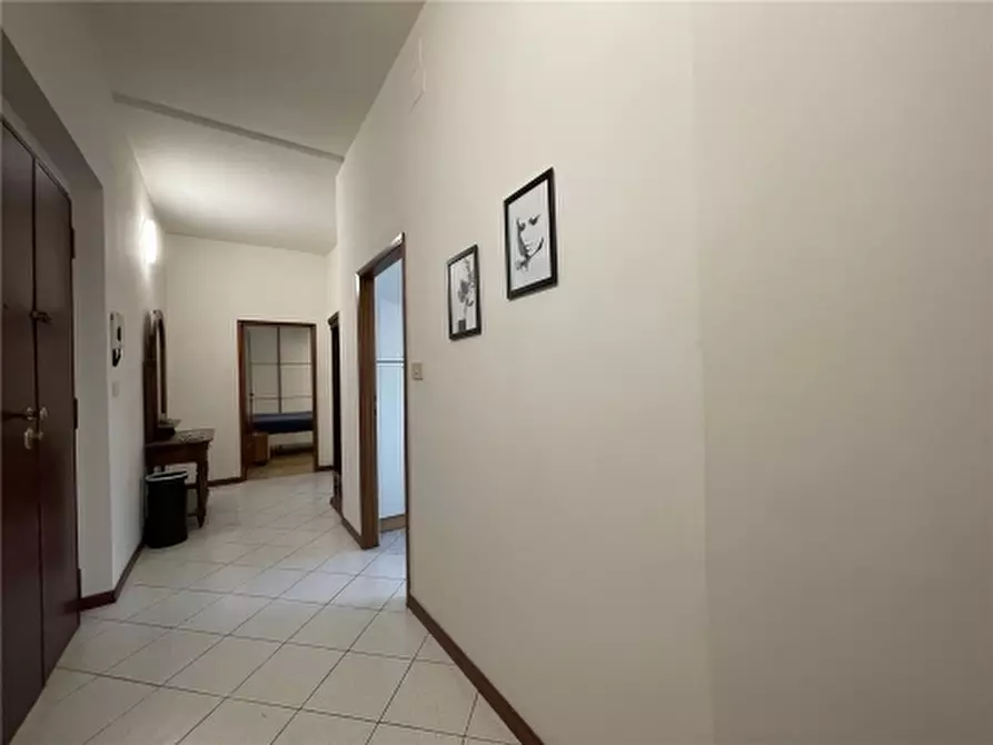 Immagine 5 di Appartamento in vendita  a Firenze