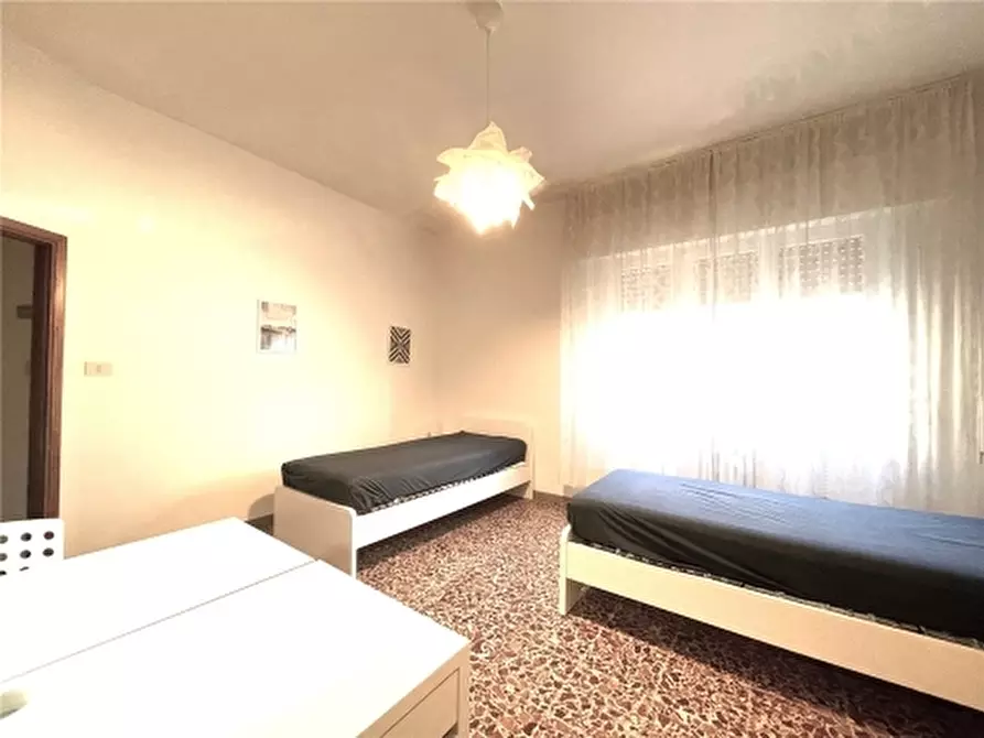 Immagine 10 di Appartamento in vendita  a Firenze