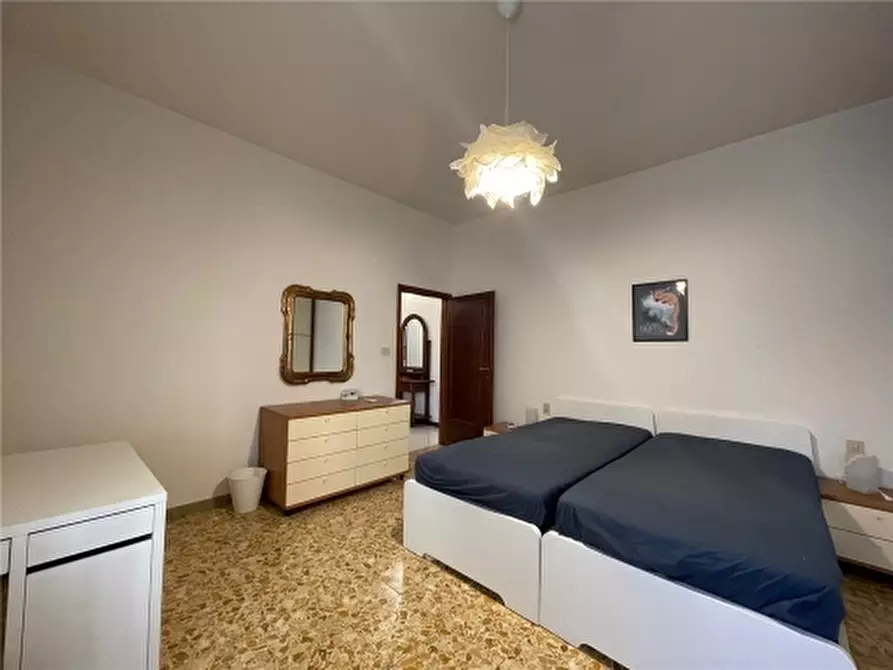 Immagine 15 di Appartamento in vendita  a Firenze