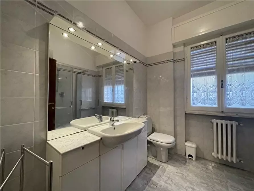 Immagine 19 di Appartamento in vendita  a Firenze