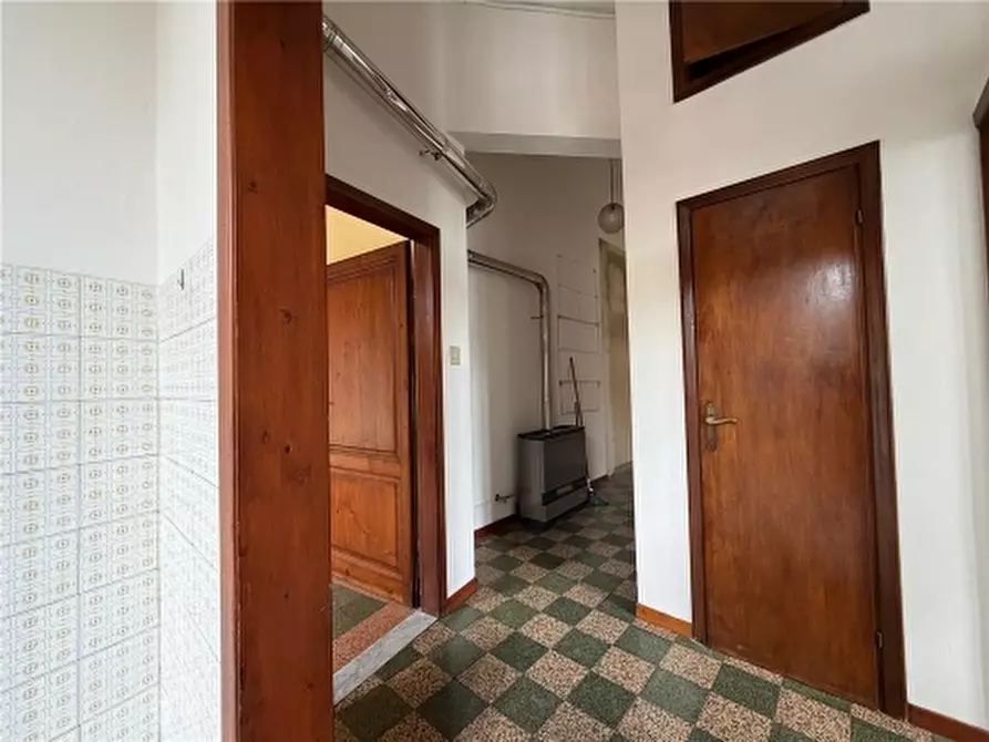 Immagine 7 di Appartamento in vendita  a Firenze