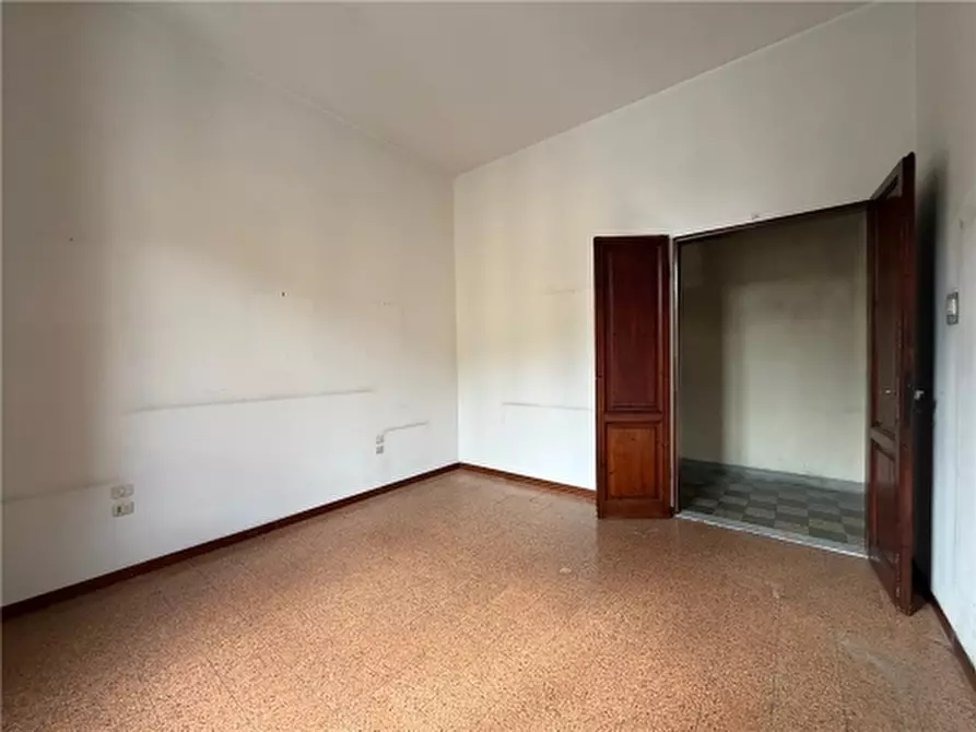 Immagine 10 di Appartamento in vendita  a Firenze