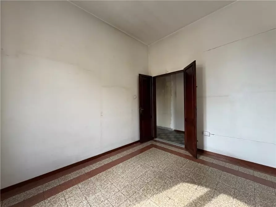 Immagine 11 di Appartamento in vendita  a Firenze