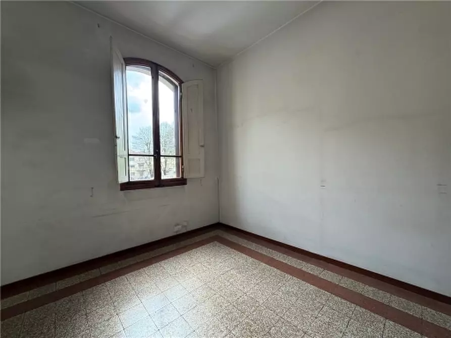 Immagine 12 di Appartamento in vendita  a Firenze