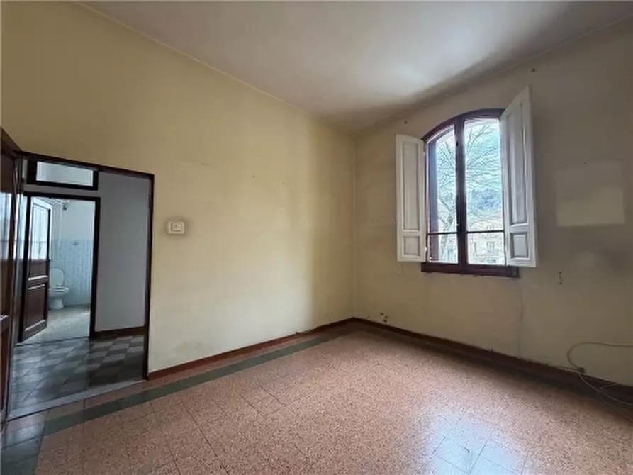 Immagine 17 di Appartamento in vendita  a Firenze