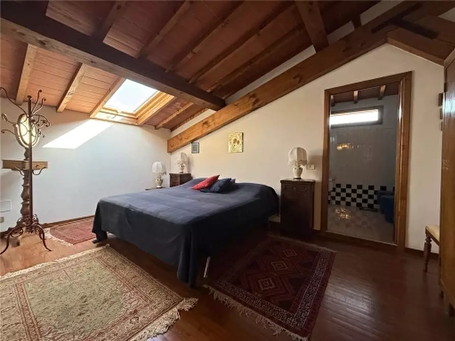 Immagine 8 di Appartamento in vendita  a Scandicci