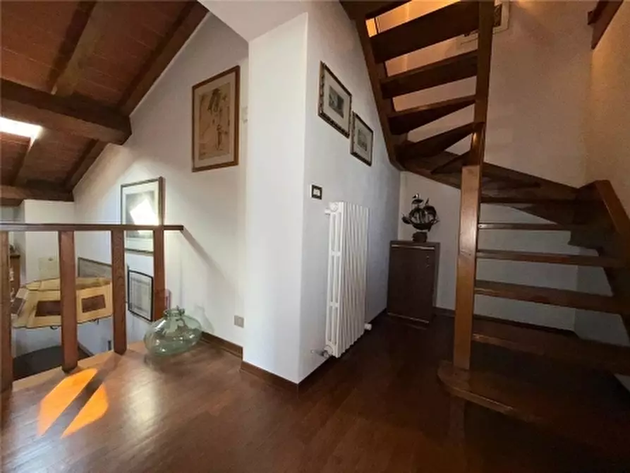 Immagine 12 di Appartamento in vendita  a Scandicci