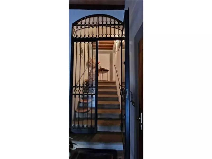 Immagine 33 di Appartamento in vendita  a Scandicci