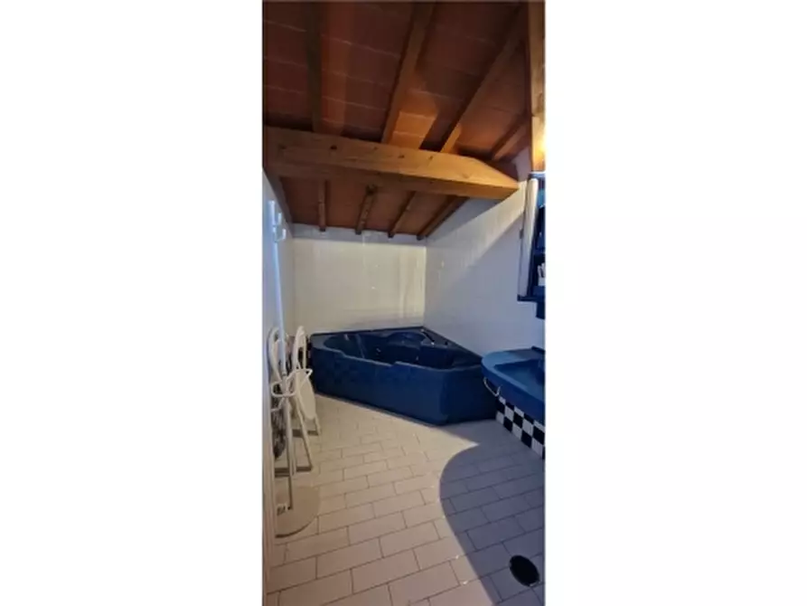 Immagine 39 di Appartamento in vendita  a Scandicci