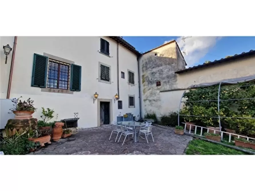 Immagine 51 di Appartamento in vendita  a Scandicci