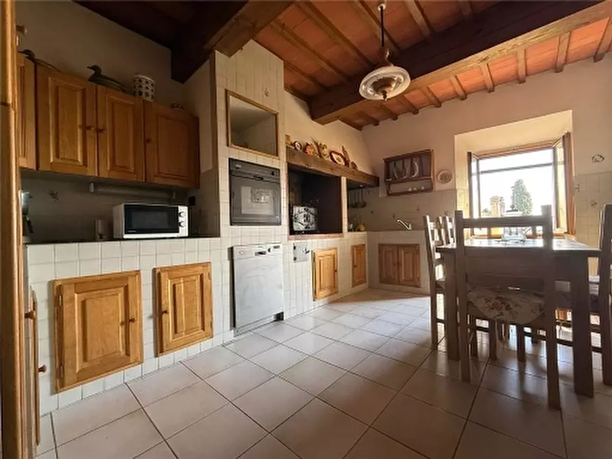 Immagine 74 di Appartamento in vendita  a Scandicci