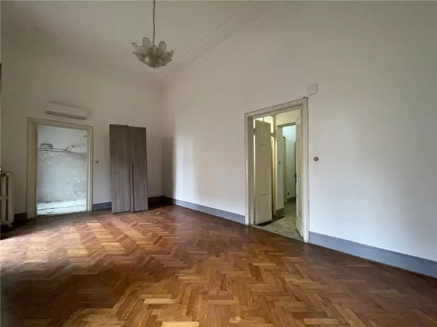 Immagine 5 di Appartamento in vendita  a Firenze