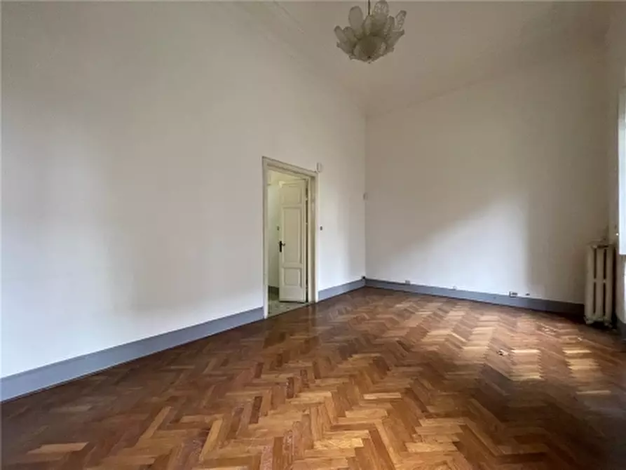 Immagine 6 di Appartamento in vendita  a Firenze