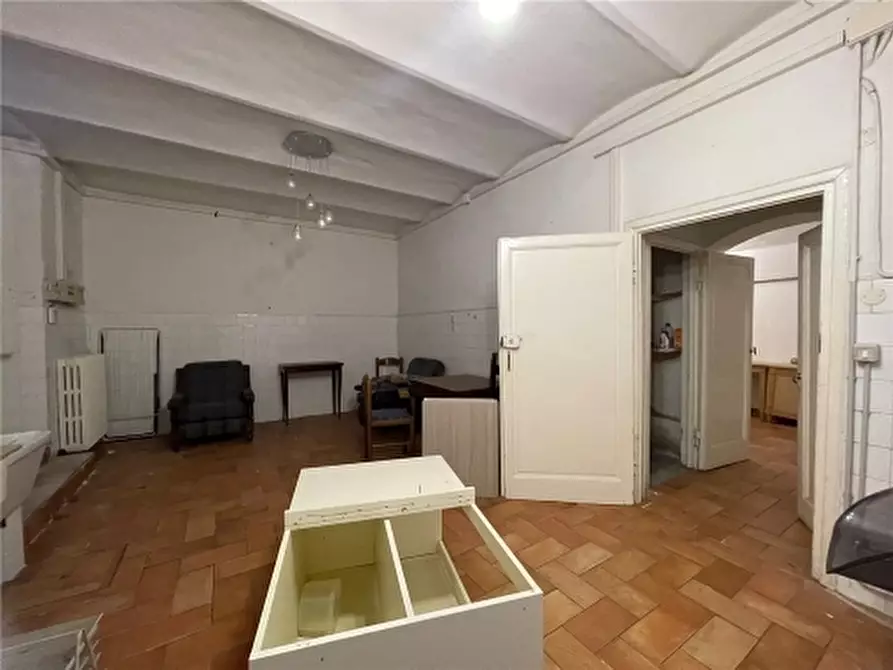 Immagine 10 di Appartamento in vendita  a Firenze