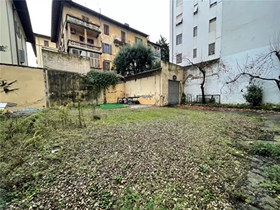 Immagine 24 di Appartamento in vendita  a Firenze