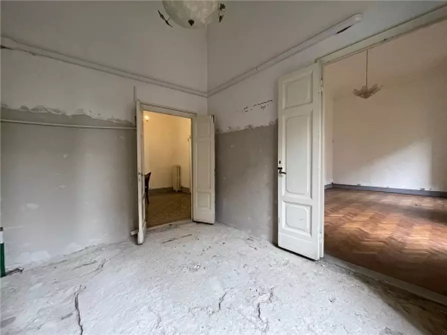 Immagine 26 di Appartamento in vendita  a Firenze