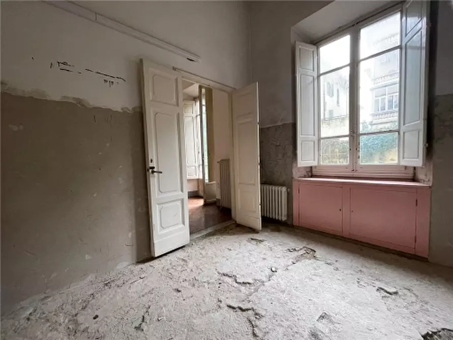 Immagine 27 di Appartamento in vendita  a Firenze