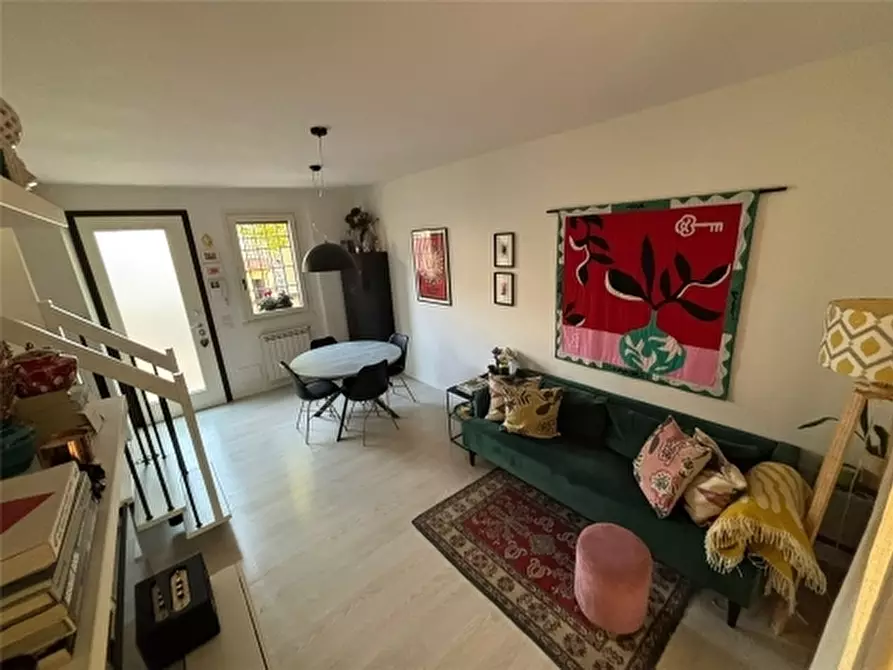 Immagine 4 di Appartamento in vendita  a Firenze