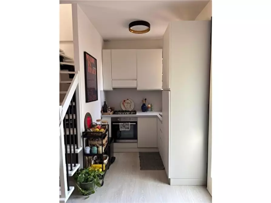Immagine 11 di Appartamento in vendita  a Firenze