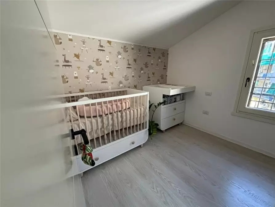 Immagine 30 di Appartamento in vendita  a Firenze