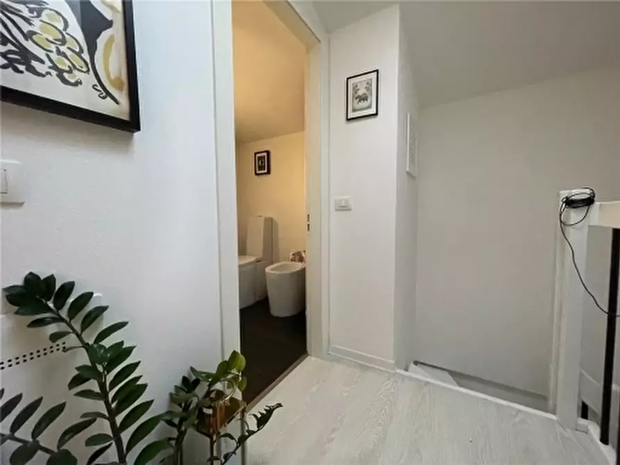 Immagine 43 di Appartamento in vendita  a Firenze