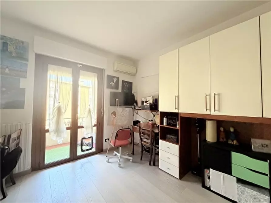 Immagine 10 di Appartamento in vendita  a Firenze
