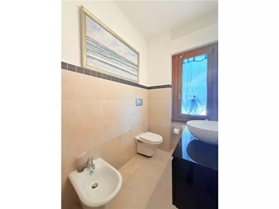 Immagine 18 di Appartamento in vendita  a Firenze