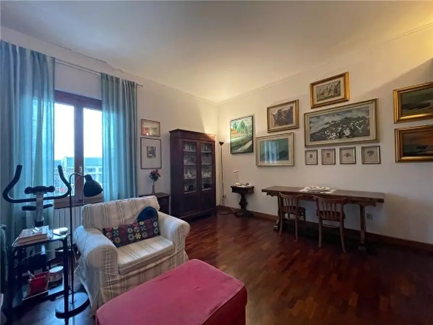 Immagine 31 di Appartamento in vendita  a Firenze