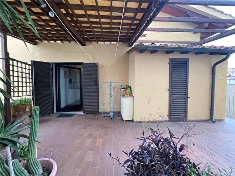 Immagine 33 di Appartamento in vendita  a Firenze